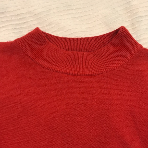 Soft Red Sweater❤️ - Picture 4 of 5
